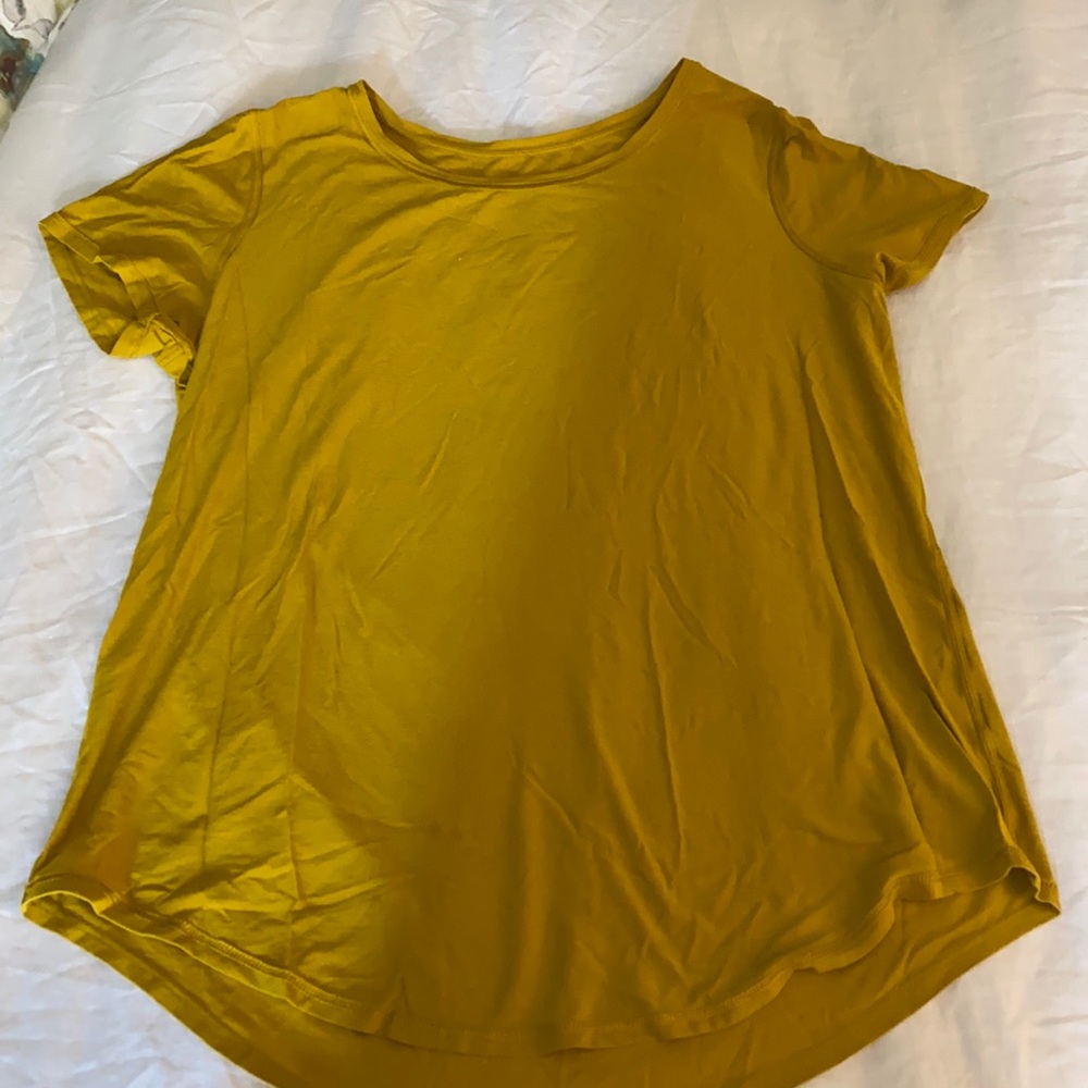 Lululemon short sleeve tee